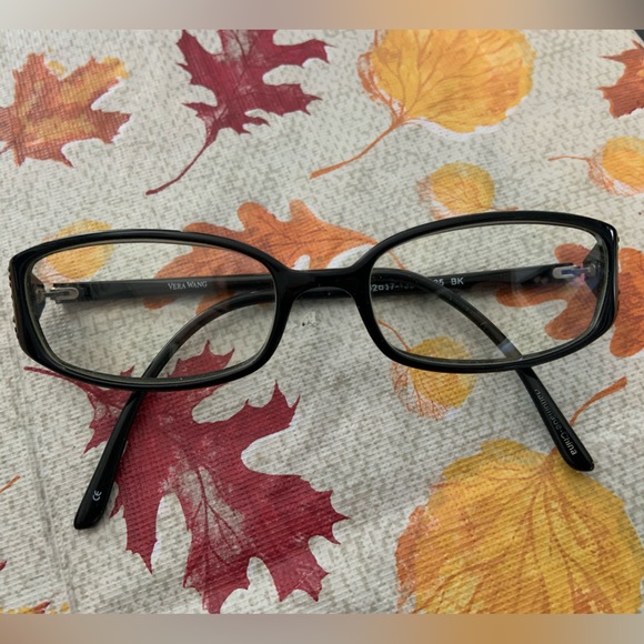 Vera Wang Eyeglasses - Picture 2 of 3